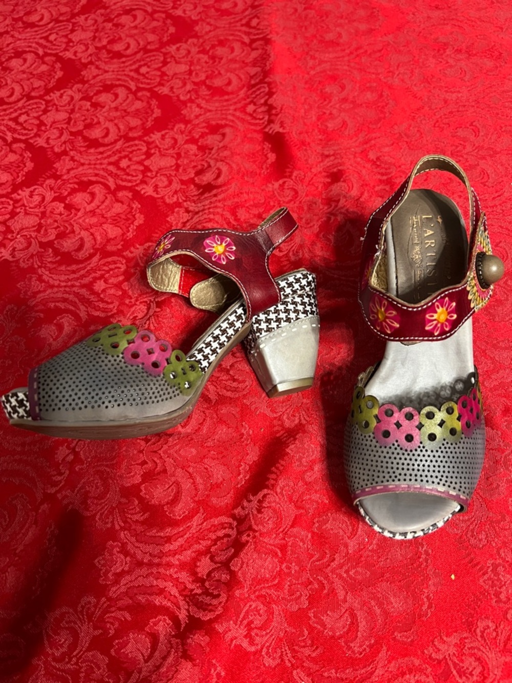 L’Artiste Spring Step Floral Heels US 6 EU 36 Gray Pink Green Leather